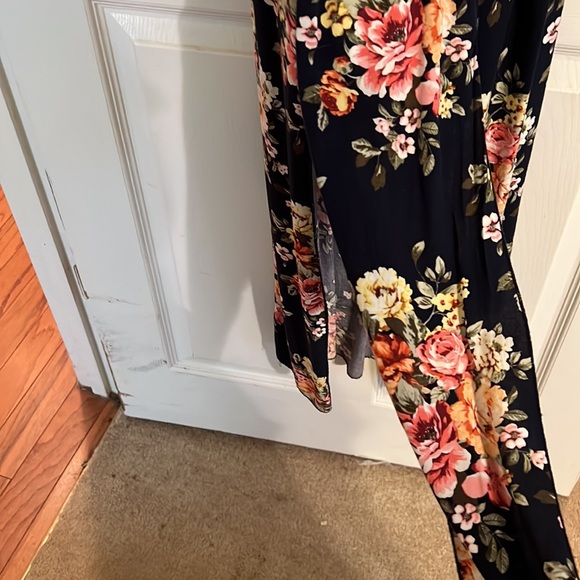 Altar’d state dress - Picture 3 of 4